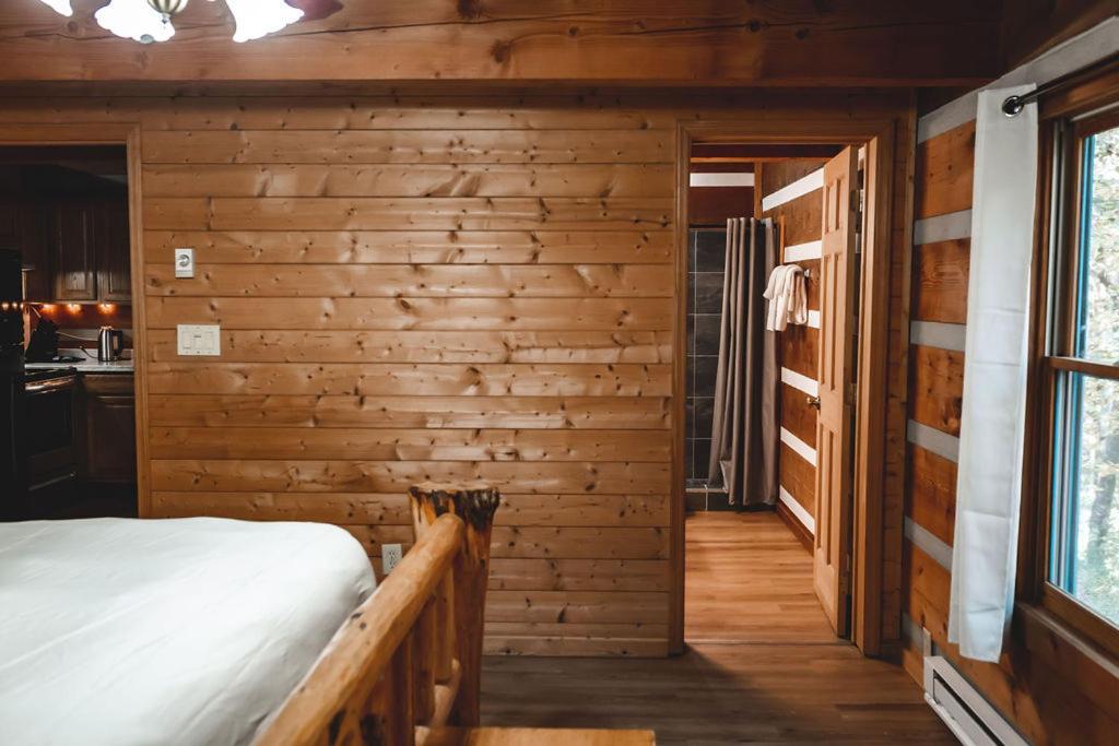 Wolf Creek Cabin At 36 North - Hot Tub Purlear Bagian luar foto